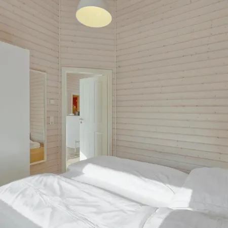 Beautiful home in Krems II-Warderbrck with Sauna, WiFi&3 Bedrooms *