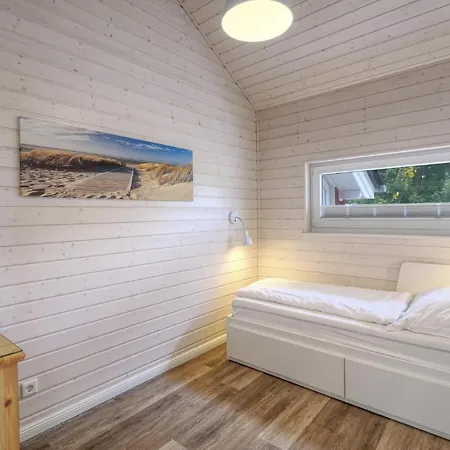 Beautiful home in Krems II-Warderbrck with Sauna, WiFi&3 Bedrooms *