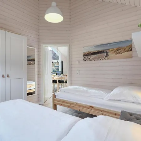 In Krems Iiwarderbrueck * Gols