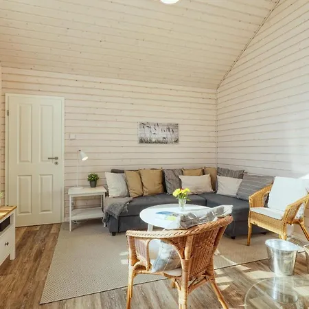 Beautiful home in Krems II-Warderbrck with Sauna, WiFi&3 Bedrooms Ferienhaus *